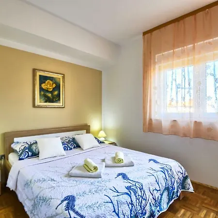 Apartmán Pecirep Pula