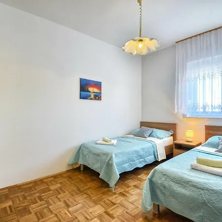 Pecirep Lägenhet *